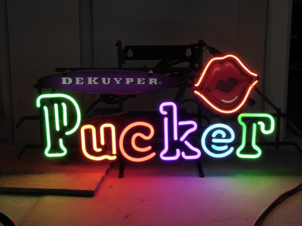 Custom Dekuyper Pucker Liquor Beer Neon Sign Tube Neon Light