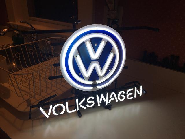 Custom Volkswagen Auto Car Neon Sign Real Neon Light
