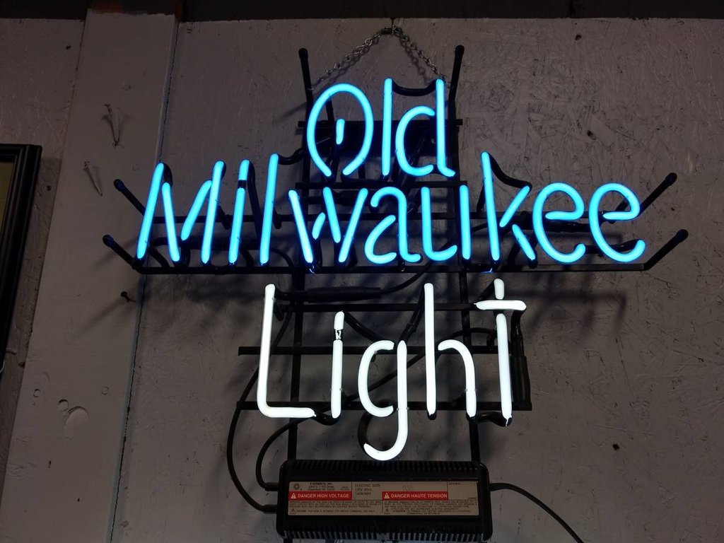 Custom Old Milwaukee Beer Light Neon Sign Tube Neon Light
