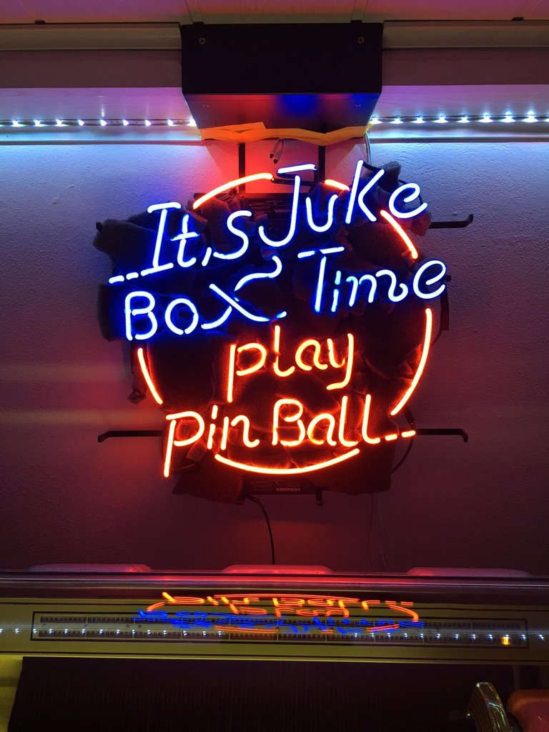 Custom It's Juke Box Time Play Pin Ball Neon Sign Real Neon Light Tube Neon Light