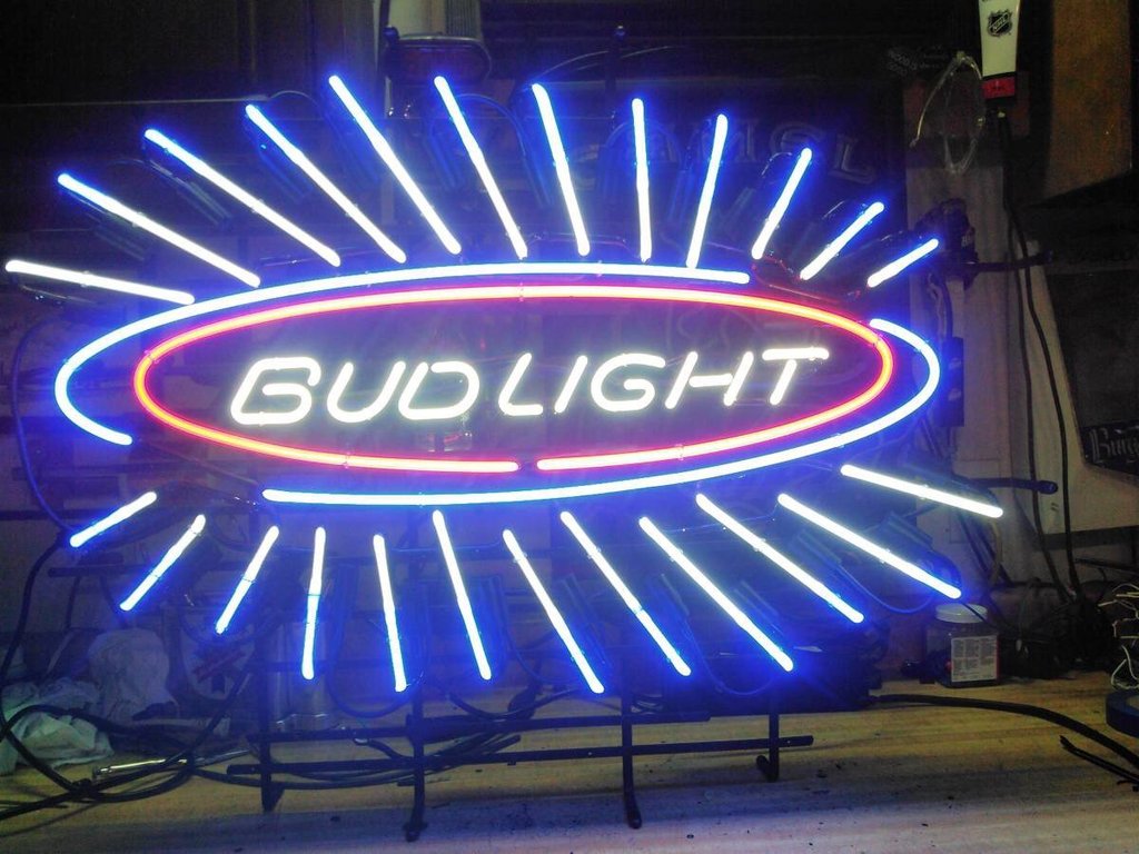 Custom Bud Light Shining Neon Sign Tube Neon Light