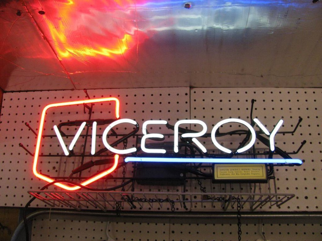 Custom Viceroy Cigarettes Neon Sign Tube Neon Light