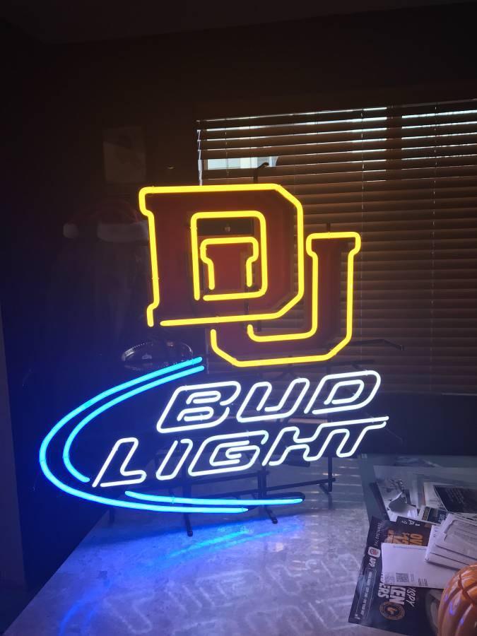 Custom Bud Light Davenport University Davenport Panthers NCAA Neon Sign Tube Neon Light